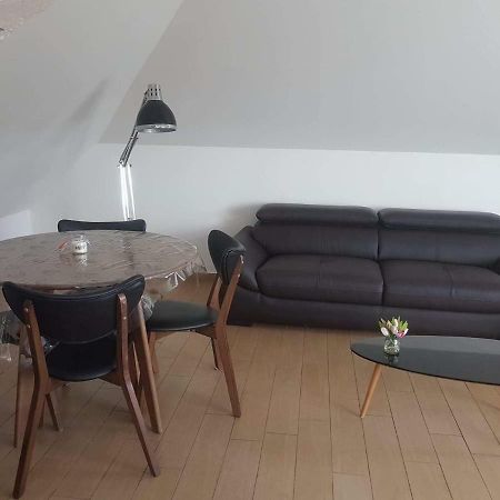 Orléans Appartement avec Parking Exterior foto